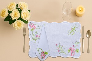 Serviette en lin 100% géranium |   Serviettes de table réutilisables écologiques à motifs floraux pour la salle à manger, les mariages, les restaurants et l'usage domestique - Product Image 3