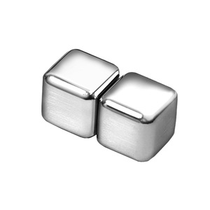 Cubitos de Hielo Cuadrados de Acero Inoxidable, Paquete de 6, Piedras Enfriadoras para Whisky, Uso en Fiestas - Product Image 4