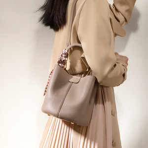 Sac seau élégant à fermeture éclair horizontale carrée, plusieurs compartiments, sac à main tendance pour femme, toutes saisons - Product Image 1