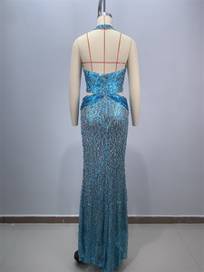 Vestido Vintage Azul con Lentejuelas, Escote Halter Profundo, Diseño Sexy para Fiestas y Cenas de Celebridades, Forro de Spandex, Nuevo Pedido - Product Image 2