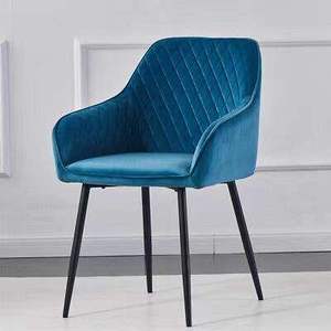 Chaise de salle à manger nordique de luxe en tissu velours rembourré pour restaurant, vente en gros OEM Italie - Product Image 3