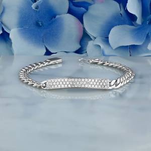 Pulsera de Oro Sólido de 18k con Diamantes Naturales, Diseño Curvo, Eslabones Cubanos con Incrustaciones de Diamantes - Product Image 3