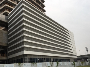 Panneau mural en aluminium moderne pour façade extérieure, revêtement métallique imperméable et thermolaqué - Product Image 4