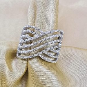 Anillo de diamantes Jewelspaark de 0,65 quilates, corte redondo, plata de ley 925, joyería de compromiso y boda para mujer, talla 6 - Product Image 3