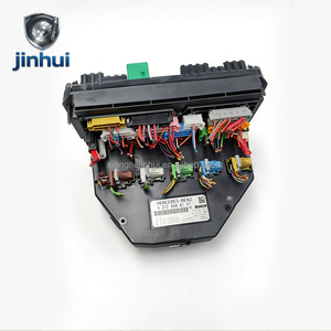 กล่องฟิวส์รถยนต์ DC 12V ใช้สำหรับ Mercedes-Benz E212 W204 C63AMG <span class=keywords><strong>CAB</strong></span> BOX ชิ้นส่วนยานยนต์ OE2129008507 - Product Image 3