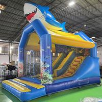 Château gonflable en PVC de haute qualité avec jeu de tir au requin et lancer de balles