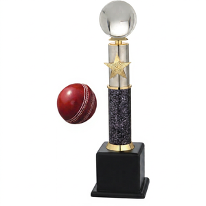 Trophée sportif en cristal avec emblème étoile et option balle de cricket, modèle 522, trophée en métal pour le cricket avec base en bois - Product Image 1