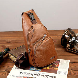 Bolsos de Hombro para Hombre con Carga USB, Bandolera Antirrobo, Bolsa de Pecho de Cuero PU, Bolsa de Mensajero para Viajes Cortos - Product Image 3