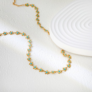 Collier pendentif floral en acier inoxydable plaqué or 18 carats avec pierres bleues pour femmes, bijoux tendance - Product Image 2