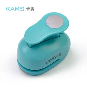 KAMEI personalizza una goffratura e punzonatrice di carta in schiuma EVA da 1 pollice di alta qualità per fai da te manuale