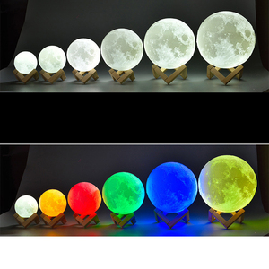 3D <span class=keywords><strong>Moon</strong></span> LED Lighting lampada da scrivania in legno luce regalo ricaricabile remote/touch/tap luce USB per una facile illuminazione a colori con base in legno - Product Image 2