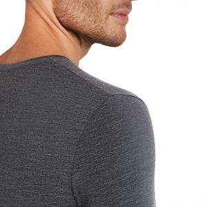 Camiseta personalizada para hombre con cuello en V Daily Merino Wool-Lyocell Mezcla la ropa interior ligera sin olor Aspecto sedoso y sensación - Product Image 2