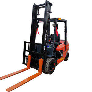 Chariot élévateur diesel Toyota d'occasion de 3 tonnes, modèle FD30, en bon état, avec moteur, pour rapports d'inspection - Product Image 1