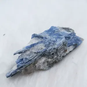 Großhandel natürlicher Zyanit kristall heilender Roh stein zum Verschenken oder Heilen