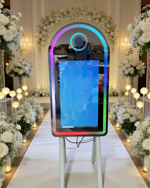 Hot sale Smart 45" Touchscreen Mirror Photo Booth with Printing GIF Video Recordingwith flight case for weddings parties events