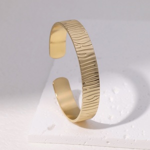 2024 High Quality Wholesale Custom Logo 18K <b>Gold</b> Plated Stainless Steel Cuff <b>Bangles</b> - Product Image 3