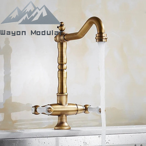 Robinet <span class=keywords><strong>de</strong></span> cuisine à double levier en laiton antique Wayon pour armoires modulaires <span class=keywords><strong>de</strong></span> luxe - Product Image 1