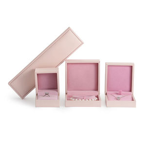 Venta al por Mayor de Cuero PU en Varios Colores, Logotipos Personalizados, Anillos, Collares, Pulseras, Cajas de Empaque, Cajas para Joyas de Perlas - Product Image 1