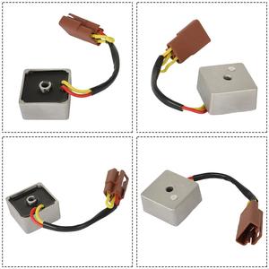 Rectificador de Motocicleta C25485 para Tractores Serie 200/400/600, Componente Esencial del Sistema Eléctrico - Product Image 5