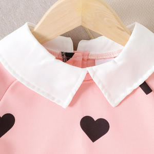 2025 nouveau haut avec imprimé coeur pour l'automne et l'hiver, deux sweats à manches longues et une <span class=keywords><strong>jupe</strong></span> <span class=keywords><strong>en</strong></span> <span class=keywords><strong>cuir</strong></span> - Product Image 2