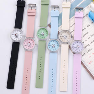 Montre pour femmes de style bonbon mignon, petite montre ronde à cadran de dessin animé, montre à quartz en silicone - Product Image 4