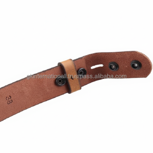 Ceinture de luxe en cuir western sculpté à la main avec motif de feuille de Cowboy, avec bouton-pression réglable pour fermeture en boucle - Product Image 1