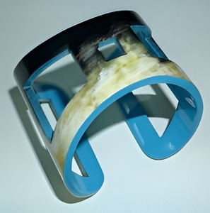 Minh Giang Craft Vietnam - Brazalete Clásico de Cuerno de Búfalo Natural Pulido, Joyería Hecha a Mano Atemporal, Regalo para Mamá - Product Image 3