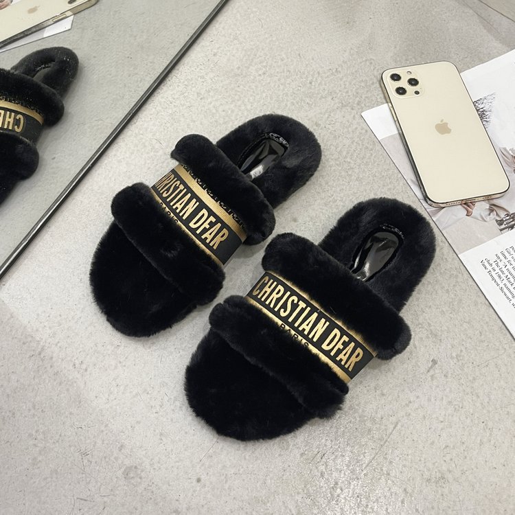 Hot Sell Popular Warm Fur Sandals Cute Slide Ladies Sandals Women Furry Shoes Flat Fluffy Slide luxury name brand Slippers