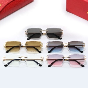 Gafas <span class=keywords><strong>de</strong></span> Sol Modernas 2026 para Hombre y Mujer, Estilo Lujoso, <span class=keywords><strong>Lentes</strong></span> UV400, Gafas <span class=keywords><strong>de</strong></span> Sol <span class=keywords><strong>de</strong></span> Diseñador con Caja Original - Product Image 2