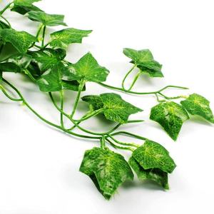 V550 Décoration murale intérieure et extérieure de haute qualité en plastique feuilles vertes plantes rotin guirlande soie artificielle suspendue fausse vigne de lierre - Product Image 5