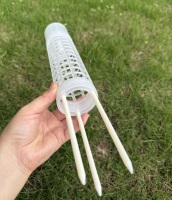 Plantes auto-arrosantes durables moulées par injection de 2X37cm de hauteur supportant un poteau en mousse en plastique avec goutteur pour la maison et le jardin
