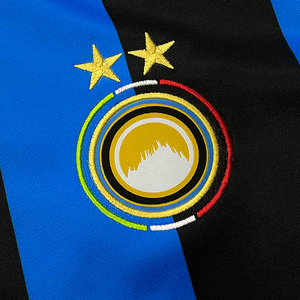 Camiseta de Fútbol Sublimada Personalizada OEM ODM, Cuello Redondo Informal, Manga Larga a Rayas, 100% Poliéster, Secado Rápido, Transpirable, Unisex para Adultos - Product Image 4