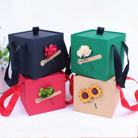 Vente directe du fabricant, boîte cadeau en carton recyclé coloré avec poignée en ruban, emballage de fleurs fait main, boîte en papier.