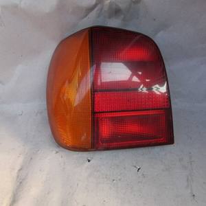Fanale Posteriore Sinistro a LED per Volkswagen Polo Mk3 1994-2003, Lente Trasparente, Colore Rosso, Materiale ABS, Nuovo 12V 6N (3287) 6N0945095 - Product Image 1