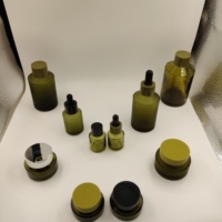 Maßgefertigte 10 ml 2Oz 15ml 30ml 60ml 100ml Glas-Pipettenflaschen Mattiert Rosa Blau Bernsteinfarben für Kosmetik Ätherische Öle Serum Tropfflaschen