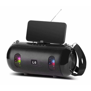 L6 2.5 pouces 5 watts sans fil portable RGB Light gros son BT haut-parleurs avec <span class=keywords><strong>radio</strong></span> <span class=keywords><strong>FM</strong></span> souper basse portable subwoofer haut-parleur - Product Image 2