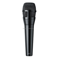 Microphone vocal dynamique supercardioïde NEXADYNE 8/C pour performance vocale professionnelle en direct avec pince micro et étui de transport