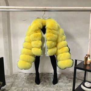 Abrigo Corto de Piel Sintética de Zorro para Mujer, Venta Directa de Fábrica 2025, con Cierre de Cremallera, MOQ Bajo para Comercio Electrónico Global - Product Image 3