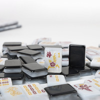 Meilleures ventes : Ensemble de Mahjong américain de luxe en acrylique noir et blanc avec perles, dos imprimé, 160 tuiles, pour 4 joueurs, divertissement à domicile et en club