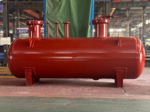 Tanque de almacenamiento de GLP subterráneo 10-50m ³ Capacidad 2700mm de diámetro Equipo de almacenamiento químico para estaciones de planta de recarga - Product Image 4