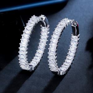 Créoles HIBRIDE <span class=keywords><strong>Grande</strong></span> Taille <span class=keywords><strong>Or</strong></span> Blanc Couleur CZ Européennes pour Femmes Accessoires Boucles d'Oreilles Fille Femme E-969 - Product Image 1