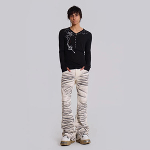 Pantalones Vaqueros Acampanados <span class=keywords><strong>MZN</strong></span> Personalizados de Fábrica con Lavado Desgastado y Efecto Envejecido, Slim Fit para Hombre, Estilo Urbano Hip Hop, Suministro ODM, Pantalones de Mezclilla con Cera Aplicada a Mano - Product Image 4