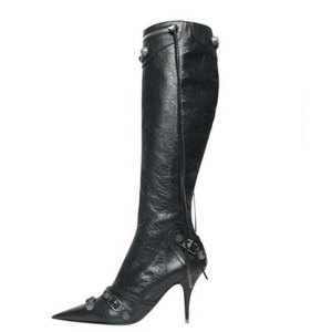 Botas de tacón alto con punta para mujer, tallas grandes, estilo europeo-americano, con borlas negras, remaches metálicos, hebilla de cinturón y cierre de cremallera para invierno - Product Image 6