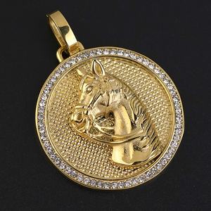 Colgantes de Acero Inoxidable con Diseño de Caballo, Chapados en Oro de 18K, Joyería con Forma de Animal Estilo Hip Hop para Mujeres, Hombres, Unisex, para Fiestas y Ocasiones - Product Image 1