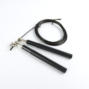 <span class=keywords><strong>Corde</strong></span> <span class=keywords><strong>à</strong></span> <span class=keywords><strong>sauter</strong></span> haute performance avec câble en acier de 2,5 mm, poignée en aluminium, réglable jusqu'<span class=keywords><strong>à</strong></span> 3 m, équipement de fitness et d'entraînement sportif unisexe de haute qualité - Product Image 2