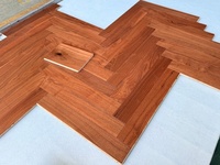 Parquet en bois massif de noyer américain de qualité supérieure, multicouche, à chevrons, pour villa, appartement, salle de sport