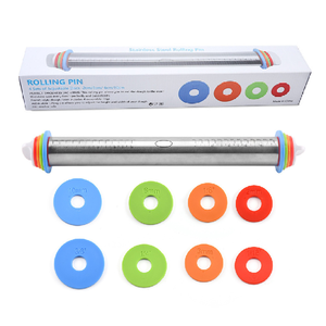 Rouleau à pâtisserie réglable de 17 pouces, kit de pâtisserie français, mesure, pour pâte, avec 4 anneaux de réglage d'épaisseur amovibles, en acier inoxydable et plastique - Product Image 1
