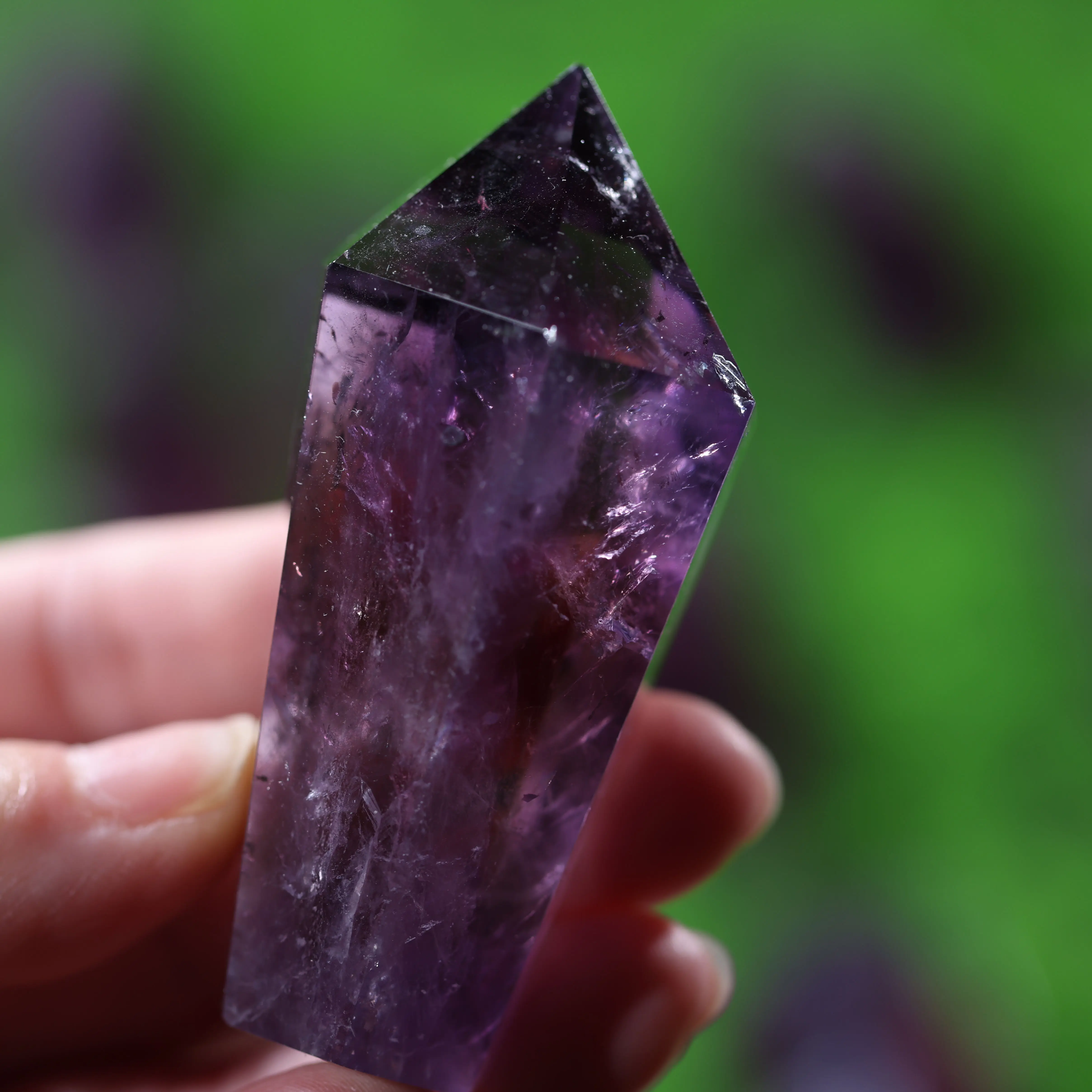 Wholesale high quality Natural Gemstones Tower Folk Crafts Healing Amethyst Crystal Points For Sale