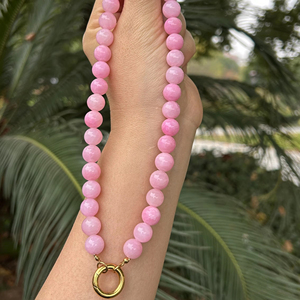 Kalung Choker Minimalis Vintage dengan Batu Alam Berwarna Pink dan Manik-manik, Dilengkapi Pengait Cincin O Berlapis Emas 18K untuk Wanita dan Pria - Product Image 1