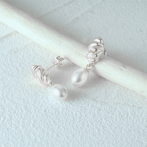 CANNER, Nuevos Pendientes de Plata de Ley S925 con Perlas, Pendientes de Perlas de Agua Dulce con Baño de Oro de 18K para Mujer - Product Image 2